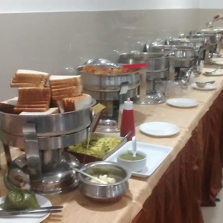 Hotel Delux Inn Agra  Esterno foto