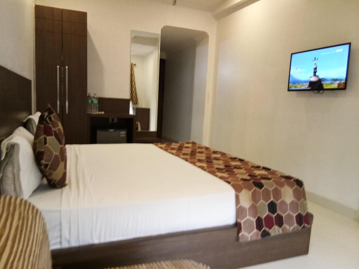 Hotel Delux Inn Agra  Esterno foto