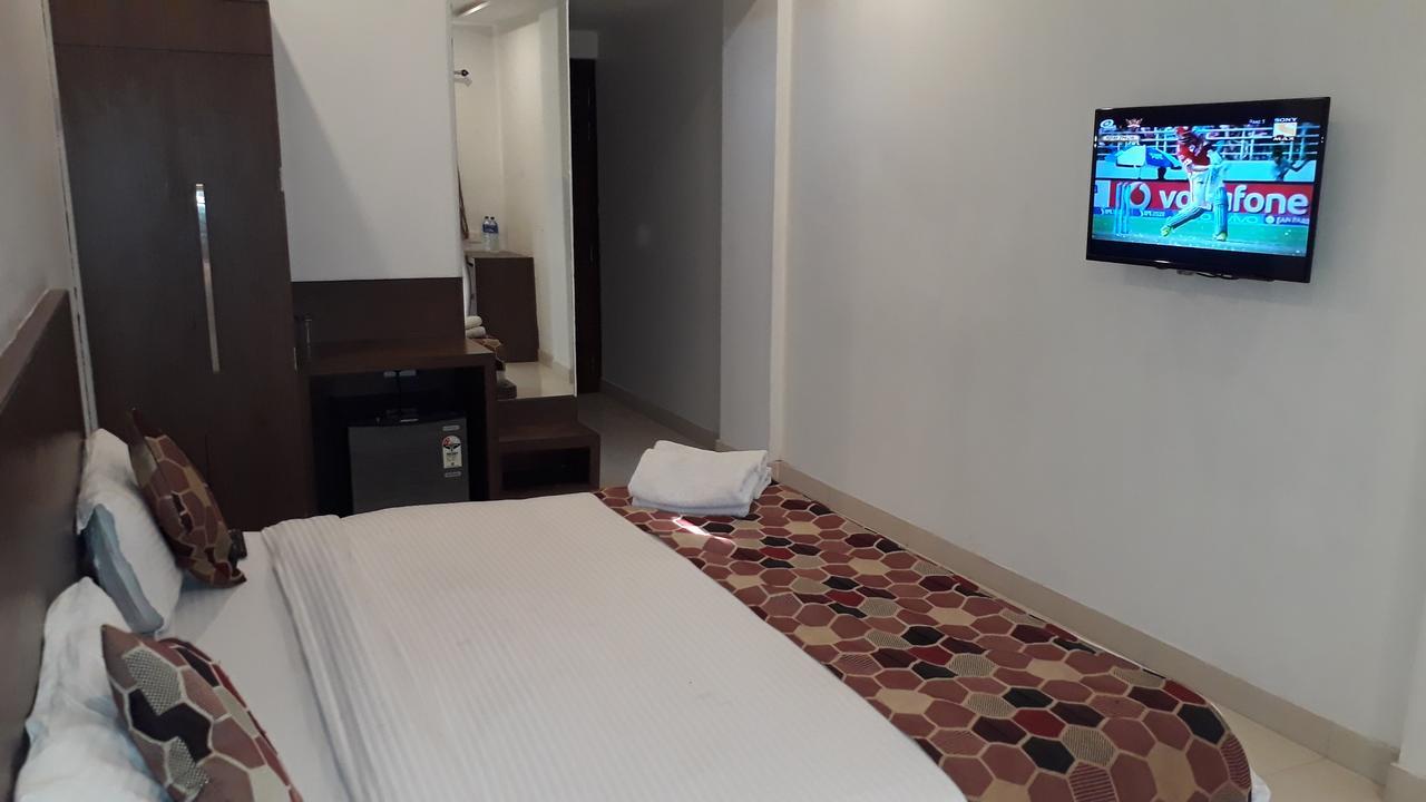Hotel Delux Inn Agra  Esterno foto